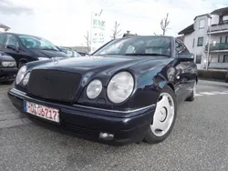 Braun metallicgrau Gebraucht 1996 Mercedes E420 Elegance Limousine | 2.888 €