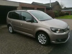 Gold Gebraucht 2012 VW Touran Highline Van / Kleinbus | 8.500 € (Guter Preis)