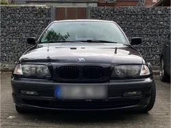 Schwarz Gebraucht 1998 BMW 320 Limousine | 2.300 € (Etwas zu teuer)