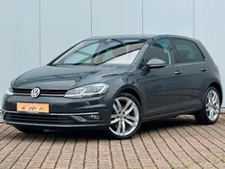 Grau Gebraucht 2019 VW Golf VII R-line Limousine | 18.510 € (Fairer Preis)