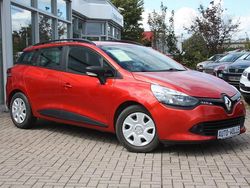 Rot Gebraucht 2015 Renault Clio GrandTour Expression Kombi | 6.450 € (Etwas zu teuer)