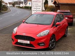 Rot Gebraucht 2018 Ford Fiesta ST-Line Kleinwagen | 12.690 € (Fairer Preis)