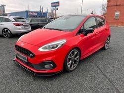 Rot Gebraucht 2018 Ford Fiesta ST-Line Limousine | 12.200 € (Fairer Preis)