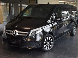 Schwarz Gebraucht 2022 Mercedes V300 Avantgarde Van / Kleinbus | 51.490 € (Superpreis)