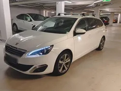 Weiß Gebraucht 2015 Peugeot 308 Allure Kombi | 5.590 € (Guter Preis)