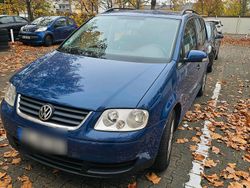 Blau Gebraucht 2006 VW Touran Van / Kleinbus | 2.500 € (Fairer Preis)