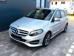 Silber Gebraucht 2018 Mercedes B200 Van / Kleinbus | 15.300 € (Fairer Preis)