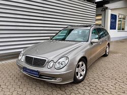 Silber Gebraucht 2003 Mercedes E220 Avantgarde Kombi | 11.900 €