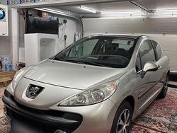 Silber Gebraucht 2009 Peugeot 207 Kleinwagen | 2.500 € (Fairer Preis)