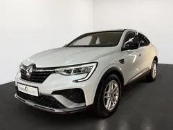 Kyanitweiß metallic Gebraucht 2022 Renault Arkana R.S. SUV | 21.990 € (Fairer Preis)