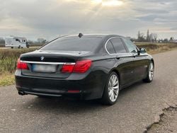 Schwarz Gebraucht 2009 BMW 730 Limousine | 7.700 € (Fairer Preis)