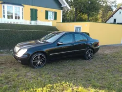 Schwarz Gebraucht 2001 Mercedes C200 Elegance Limousine | 2.299 € (Etwas zu teuer)