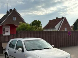 Grau Gebraucht 1999 VW Golf IV Basis Limousine | 1.700 € (Guter Preis)