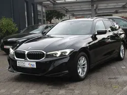Schwarz ii Gebraucht 2023 BMW 320e Kombi | 38.900 € (Teuer)