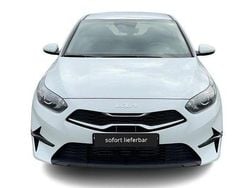 Weiss / deluxe white Neu 2025 Kia Ceed Best Kleinwagen | 21.470 € (Superpreis)
