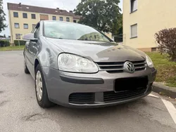 Grau Gebraucht 2006 VW Golf V Limousine | 1.799 € (Guter Preis)