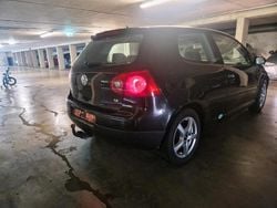 Schwarz Gebraucht 2005 VW Golf V Limousine | 3.300 € (Fairer Preis)