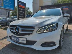 Weiß Gebraucht 2015 Mercedes E220 Avantgarde Limousine | 10.980 € (Guter Preis)
