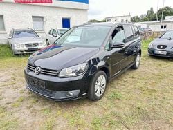 Schwarz Gebraucht 2014 VW Touran Life Van / Kleinbus | 7.499 € (Guter Preis)