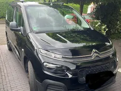 Schwarz Gebraucht 2019 Citroën Berlingo Start Van / Kleinbus | 12.999 € (Etwas zu teuer)