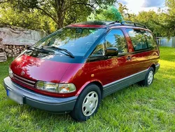 Rot Gebraucht 1992 Toyota Previa Van / Kleinbus | 7.650 €