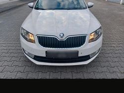 Gebraucht 2015 Skoda Octavia Kombi | 9.000 € (Guter Preis)