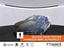 Blau Gebraucht 2023 VW Passat Business Limousine | 24.890 € (Fairer Preis)