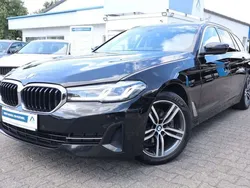 Black sapphire metallic Gebraucht 2022 BMW 520 Kombi | 29.975 € (Fairer Preis)