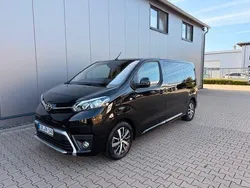 Schwarz Gebraucht 2022 Toyota Proace Team Van | 25.900 € (Fairer Preis)