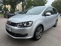 Reflexsilber Gebraucht 2022 VW Sharan Highline Van / Kleinbus | 27.900 € (Fairer Preis)