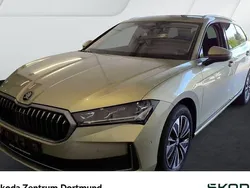 Gelb Neu 2024 Skoda Superb Selection Kombi | 36.888 € (Fairer Preis)