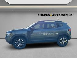 Gruen Neu 2025 Dacia Duster Expression SUV | 28.480 € (Fairer Preis)
