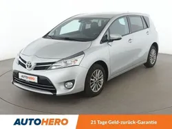 Grau Gebraucht 2016 Toyota Verso Edition-S Van / Kleinbus | 16.650 € (Fairer Preis)