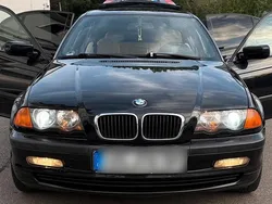 Schwarz Gebraucht 2000 BMW 323 Limousine | 6.300 €