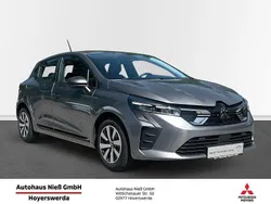 Grau Gebraucht 2024 Mitsubishi Colt Basis Limousine | 16.490 € (Fairer Preis)