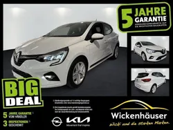 Gletscherweiss Gebraucht 2021 Renault Clio V SE Limousine | 10.990 € (Fairer Preis)