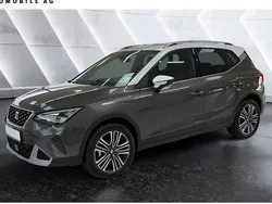 Kliffgrau Gebraucht 2024 Seat Arona Xperience SUV | 19.890 € (Guter Preis)