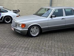 Silber Gebraucht 1988 Mercedes 260 SE Limousine | 9.996 €