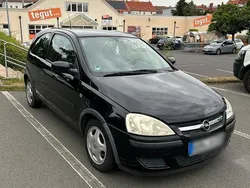 Schwarz Gebraucht 2004 Opel Corsa Kleinwagen | 800 € (Guter Preis)