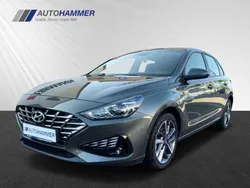 Grau Gebraucht 2024 Hyundai i30 Trend Limousine | 22.640 € (Guter Preis)