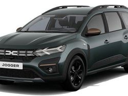 Zedergrün Gebraucht 2025 Dacia Jogger Extreme Van / Kleinbus | 25.479 € (Fairer Preis)