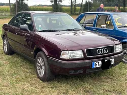 Rot Gebraucht 1993 Audi 80 Limousine | 4.800 €