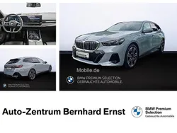 Grau Gebraucht 2024 BMW 520 M Sport Kombi | 54.380 € (Guter Preis)