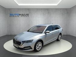 Brilliantsilber metallic Gebraucht 2022 Skoda Octavia Style Kombi | 24.870 € (Fairer Preis)