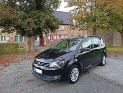 Schwarz Gebraucht 2015 VW Touran Cup Van / Kleinbus | 11.749 € (Guter Preis)