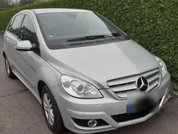 Grau Gebraucht 2008 Mercedes B150 Van / Kleinbus | 3.300 € (Fairer Preis)