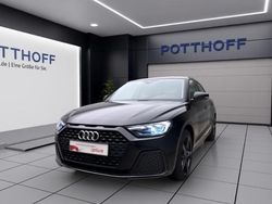 Schwarz (mythosschwarz metallic) Gebraucht 2025 Audi A1 Sportback Comfort Kleinwagen | 21.750 € (Guter Preis)