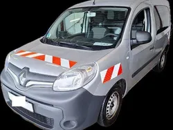 Grau Gebraucht 2017 Renault Kangoo Van / Kleinbus | 6.499 € (Fairer Preis)