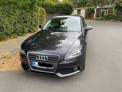 Schwarz Gebraucht 2012 Audi A4 Ambiente Limousine | 8.000 € (Superpreis)