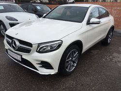 Weiß Gebraucht 2017 Mercedes GLC250 AMG line SUV | 38.990 €